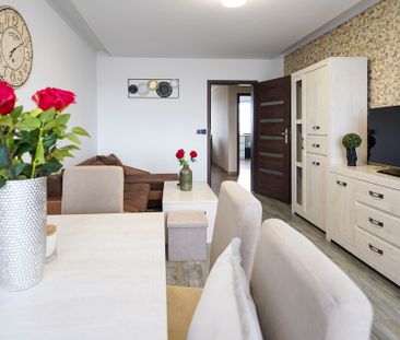 Blisko Centrum, 2 duże pokoje, balkon - Photo 1