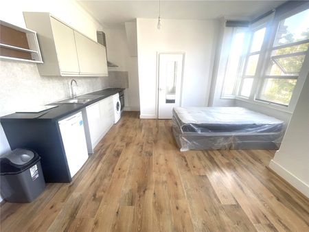 Mattison Road, N4, London - Photo 2