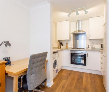 1 bedroom flat to rent - Photo 5