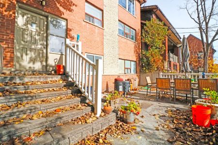 For Lease - 866 Davenport Road Unit# Main, Toronto, Ontario - Photo 4