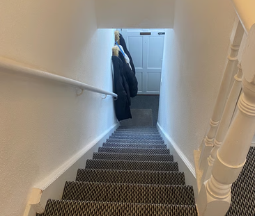 1 bedroom in a flat share to rent - Photo 1