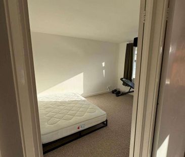 2 bedroom maisonette to rent - Photo 5