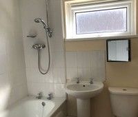 1 bed Apartment - To Let - Photo 6