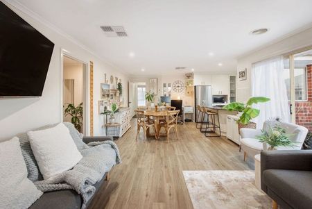 22 McLean Crescent, Wodonga - Photo 3