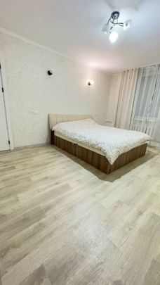Apartament cu 3 camere in zona Bartolomeu - Fotografie 1