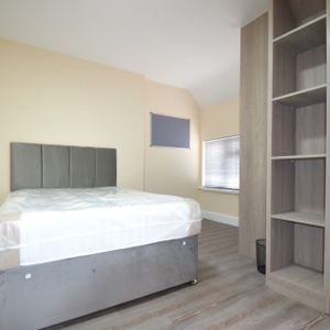 1 bedroom Property to rent - Photo 3