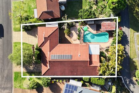 9 Silver Birch Close, Caves Beach NSW 2281 - House For Rent | Domain - Photo 3