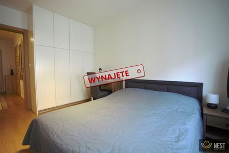 Dwupokojowe mieszkanie na zamkniętym osiedlu ! - Photo 2