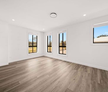 Brand New Modern Family Living in the Heart of Austral! - Photo 3