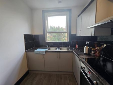 Studio to rent - Photo 5