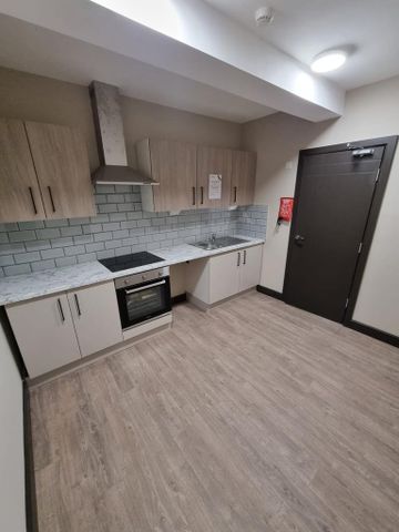 Studio to rent - Photo 2