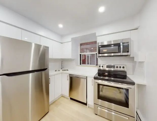 3 East 37th | 3 East 37th Street, Hamilton - Photo 1