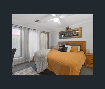 Stylish & Spacious Family Living in a Peaceful Seaford Rise Court - Photo 6