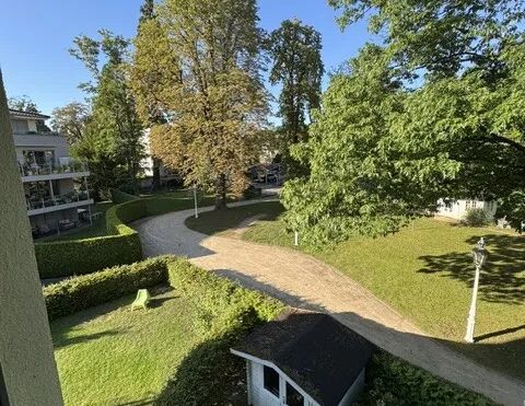 Moderne Etagenwohnung im schönen Lemmerzpark *Einbauküche - Photo 1