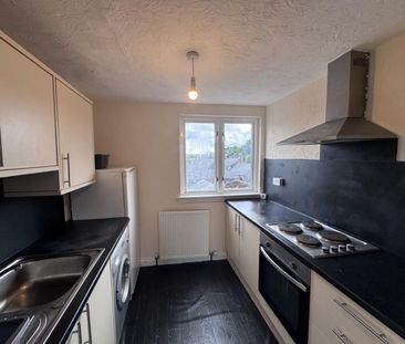1 bedroom Flat To Let - Photo 4