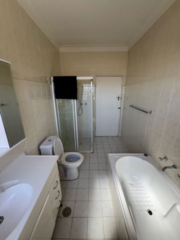 Kingsgrove - Photo 5