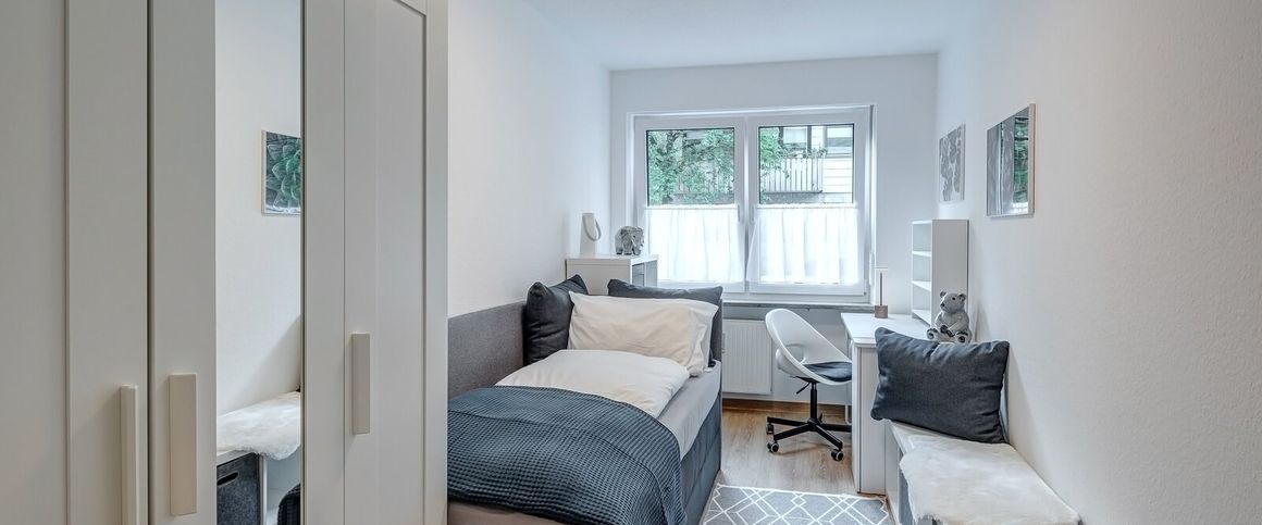 Spacious 3-room apartment on the ground floor - Foto 1