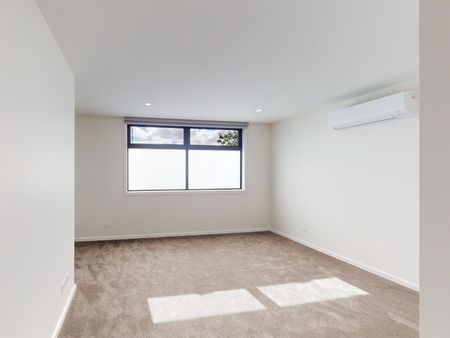 2/2 Arnold Street, Brunswick East VIC 3057 - Photo 4