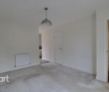 2 bedroom semi-detached house to rent - Photo 4