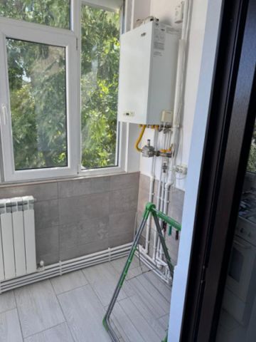 ZONA SPITALULUI- 2 CAMERE , RENOVAT, CENTRALA GAZ - Photo 4