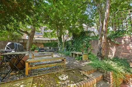 Coningham Road, London, W12 - Photo 5