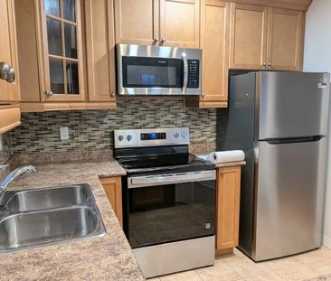 For Lease - 50 Smith Street Unit# Main Floor, Bradford West Gwillim... - Photo 4