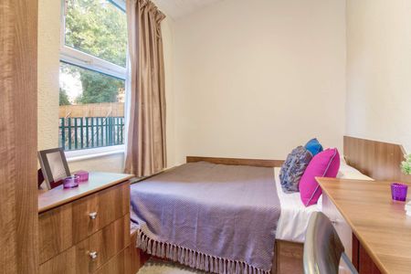 1 Victoria Road Leeds - LS6 1AS - Photo 3