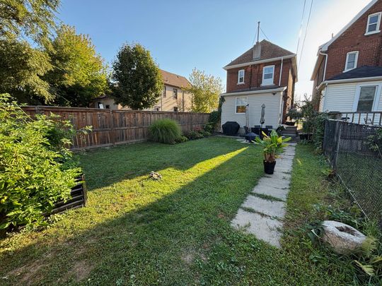 For Lease - 163 Wentworth Street Unit# Main, Hamilton, Ontario - Photo 1