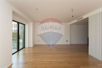 Apartamento T3 em Lisboa