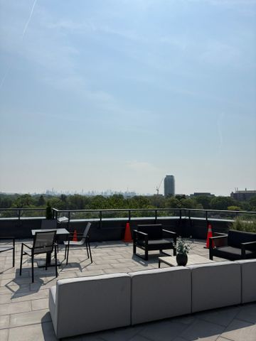 For Lease - 293 The Kingsway N/A Unit# 420, Toronto, Ontario - Photo 3