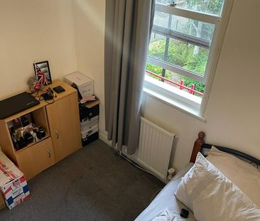 Room in a Shared House, Lockesfield Place, E14 - Photo 1