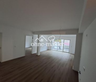 Erstbezug! 3 Zimmer Wohnung, Einbauküche, Tageslichtbad (Badewanne)... - Photo 1
