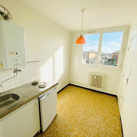 Location Appartement 2 pièces 46m² MACON 71000 - Photo 3