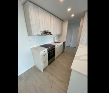 YORK HOUSE - Photo 2