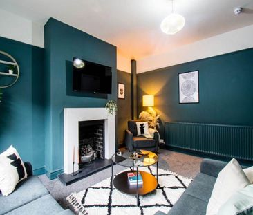 Asquith Avenue (Room 1), Morley, Leeds - Photo 3