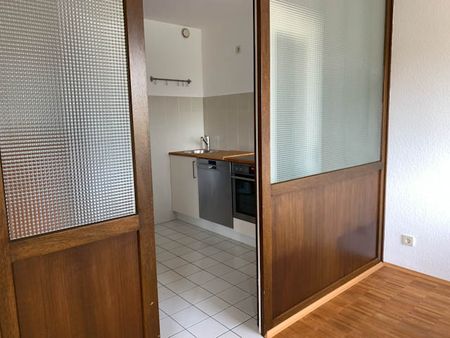 Lichtdurchflutete 2 Zimmer Wohnung mit Blick ins Grüne - Foto 3