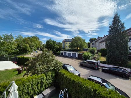 "Traumhafte 3,5-Zimmer-Wohnung im Grünen – Ihr neues Zuhause in idyllischer Böblinger Lage" - Photo 3