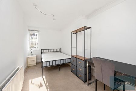 4 bedroom apartment to rent - Photo 3