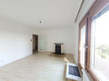 Fernblick über den Süden Wiens - !!!KEIN LIFT!!! - 4 Zimmer Wohnung mit sonniger Südterrasse - Photo 3