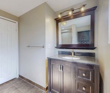 For Lease - 703 Middleton Crescent, Milton, Ontario - Photo 2