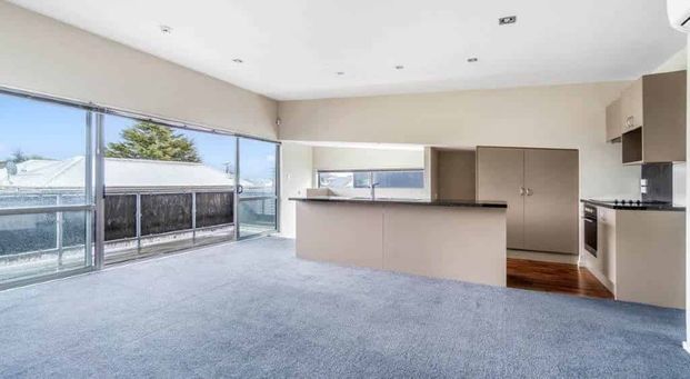 City Fringe Living - Photo 1