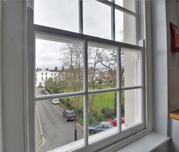 Brunswick Square, Gloucester - Photo 3