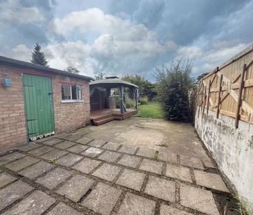 Bottesford Avenue, Scunthorpe - Photo 1