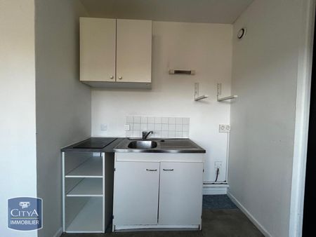 Location Appartement 1 pièce 24m² LILLE 59000 - Photo 2