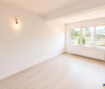 Nivel in casa, recomandat si activitati birou, Tractorul , Brasov - Fotografie 4