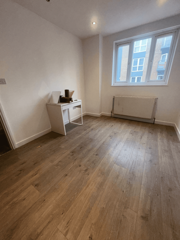 6 bedroom semi-detached house to rent - Photo 3