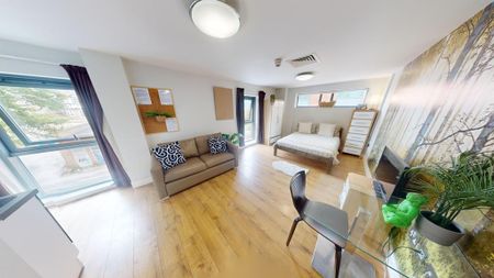 Studio to rent - Photo 2