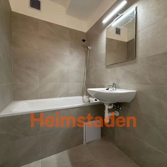 Pronájem bytu 3+1 69 m - Photo 1