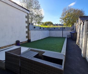 2 bedroom terraced house to rent - Photo 6