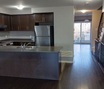 For Lease - 5725 Tenth Line Unit# 8, Mississauga, Ontario - Photo 2